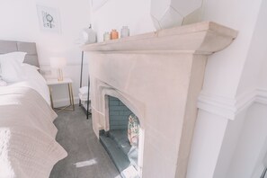 Interior - Old Bank Rooms (Cheltenham)