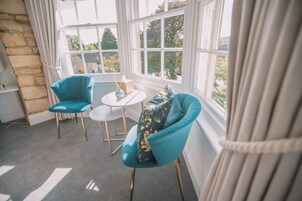 Premier Suite, Ensuite, River View (Euro) | Interior