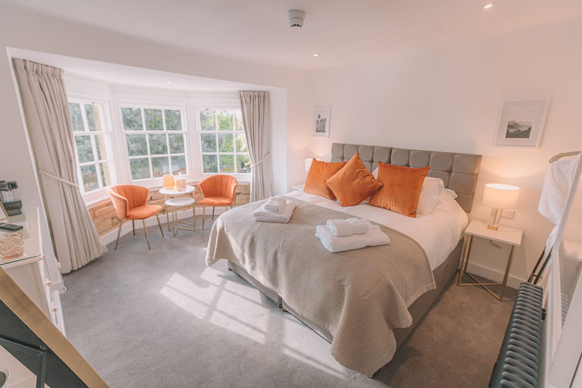 Deluxe-Suite, mit Bad, Flussblick ( Dirham Two Bedroom) | Innenbereich