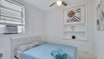 2 soverom, strykejern/-brett, wi-fi og sengetøy