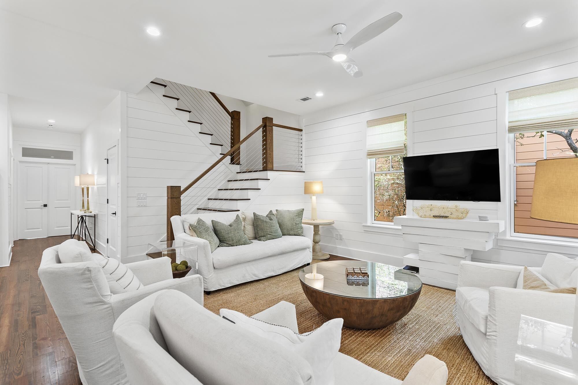 6 Passenger Golf Cart! 3 Adult Bikes! Located in the Camp District!