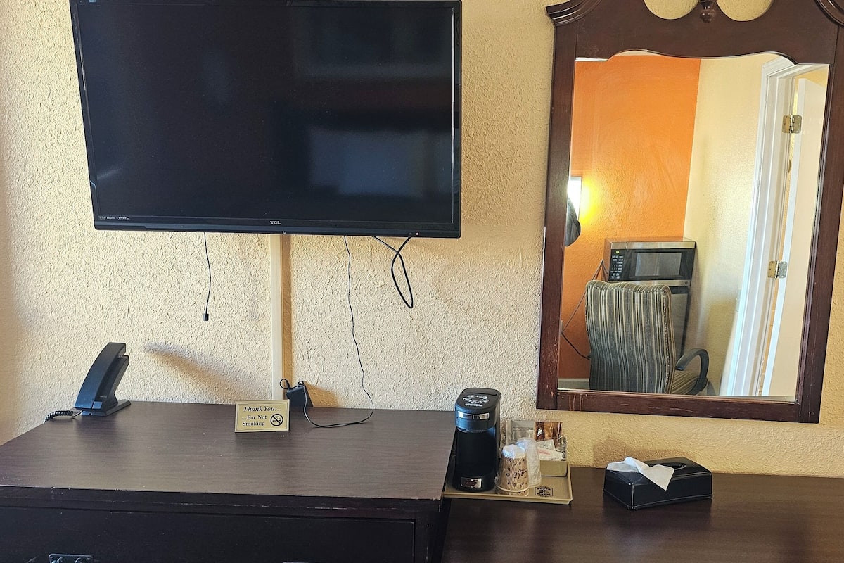 Economy Single Room, Non Smoking | Free WiFi, bed sheets