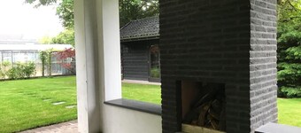 Fiddlers Hoorn Guest House in cozy village