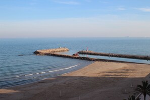 On the beach - Two Bedroom Superior (4 pax) -  On the beachfront (Alboraya)