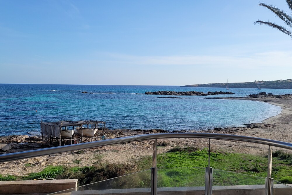 ES PUJOLS FORMENTERA beachfront apartment