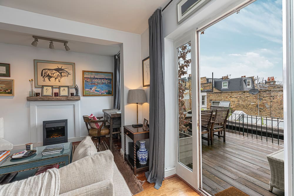 JOIVY Stylish 2-bed Flat w/ Terrace Near Battersea Park - Wandsworth Common