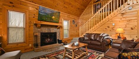 Smart-TV, Kamin, Videospiele, Tischfußball