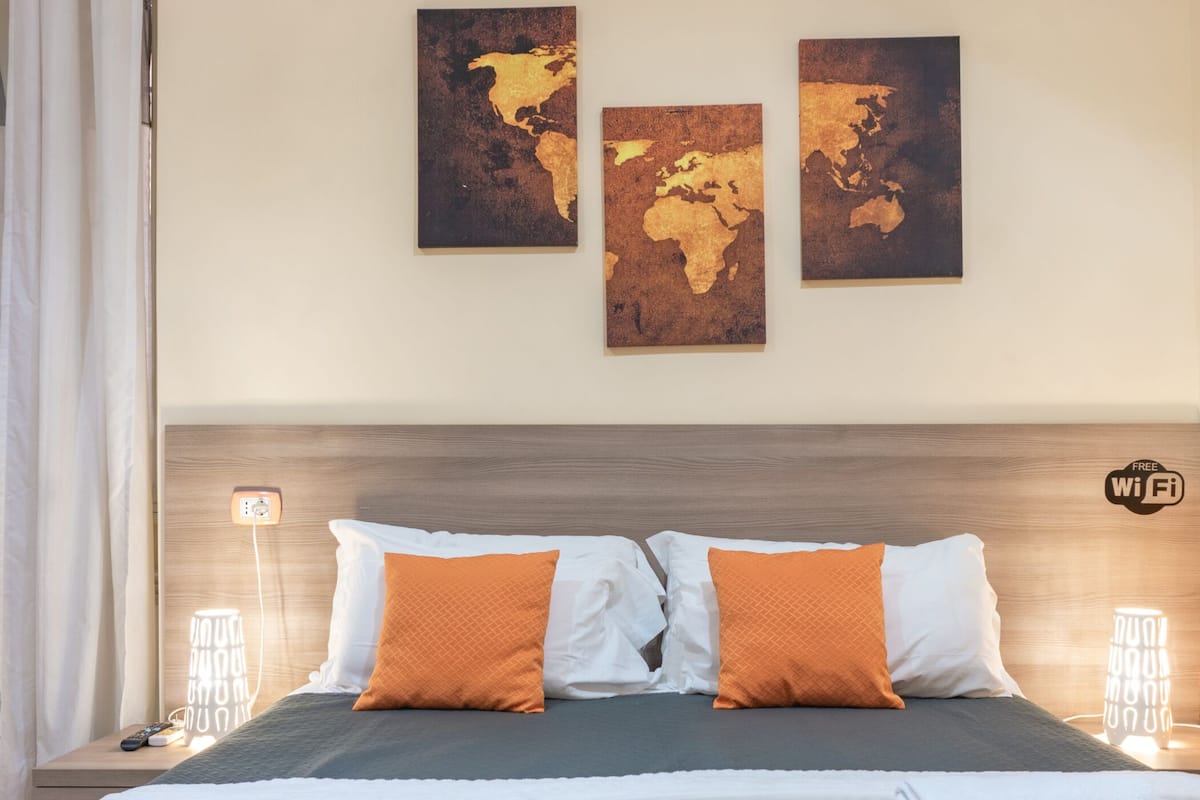 Wifi gratis y ropa de cama