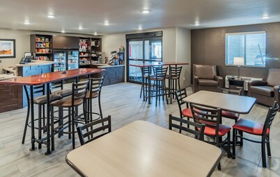 鳳凰城西巴克艾 My Place 飯店