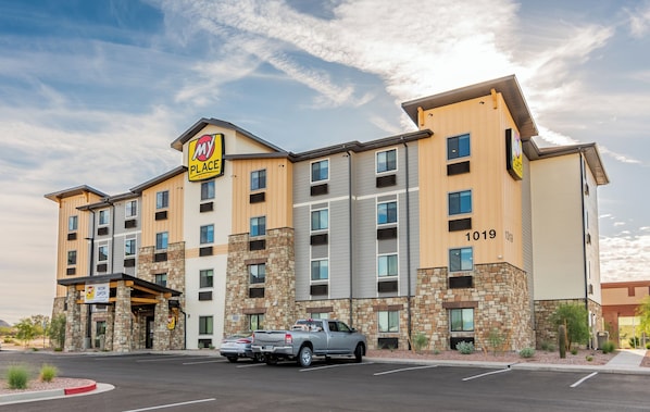 Front of property - My Place Hotel Phoenix West Buckeye AZ (Buckeye)