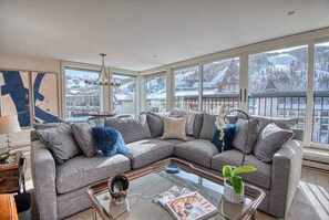 リビング エリア