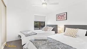 3 bedrooms, iron/ironing board, Internet, bed sheets