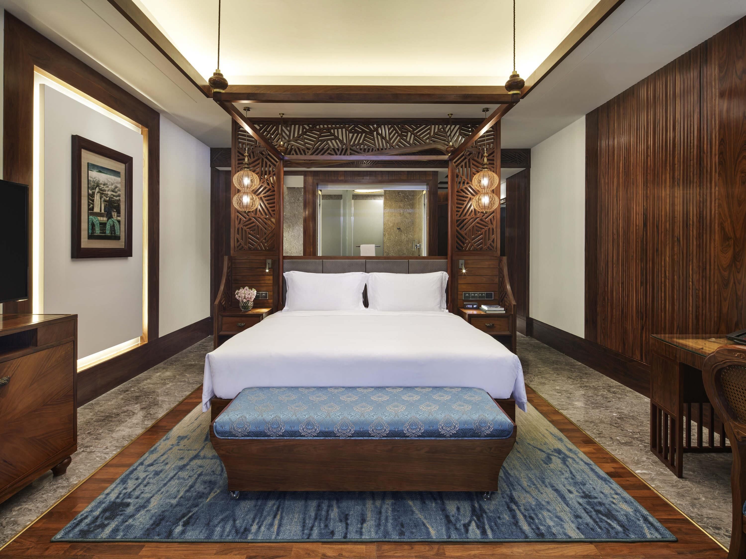 Ropa de cama de alta calidad, minibar y escritorio 