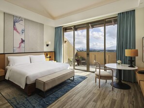 Fairmont, Suite Familiale, 1 trÚs grand lit, vue jardin | Literie de qualité supérieure, minibar, bureau