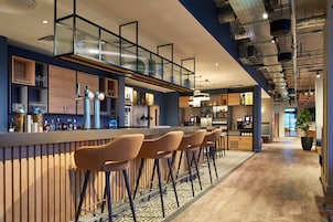 酒吧（店内）