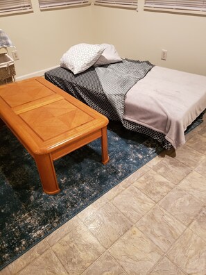 2 habitaciones, tabla de planchar con plancha y wifi gratis