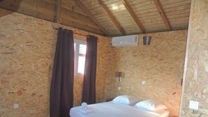 1 bedroom, iron/ironing board, WiFi, bed sheets - Bungalow Flamboyant (Bouillante)