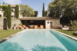 Outdoor pool, a heated pool