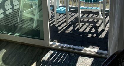 Relax and Kickback at Our Ocean Front Condo - Beachfront Bliss