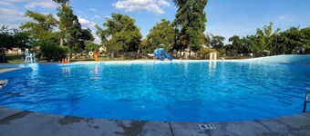 Historic Southtown Gem - Walk Along the River