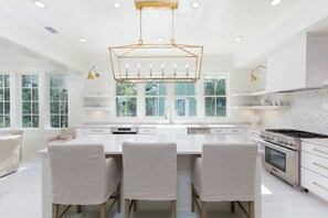 Fridge, microwave, oven, stovetop - WaterColor - 4BR, Private Heated Pool, 6 Seat LSV - 6 Bikes, 10% discount (Santa Rosa Beach)