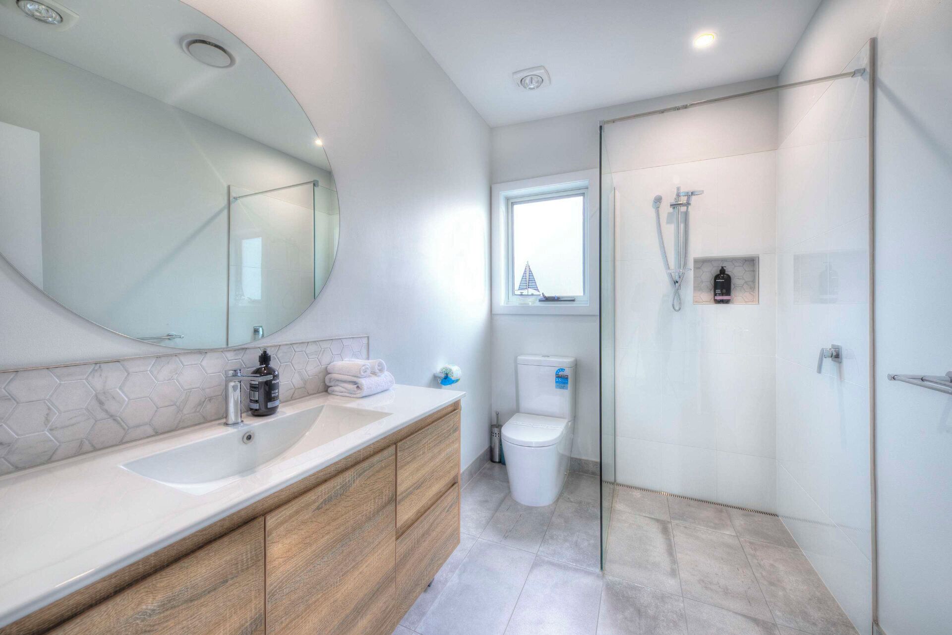 Shower, free toiletries, hair dryer, towels