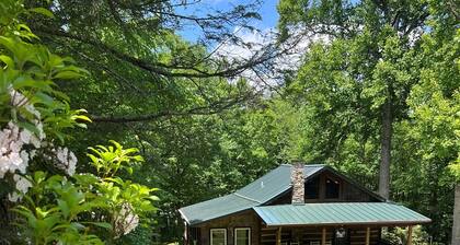 MDW available | Walk to Price Lake | Hot Tub