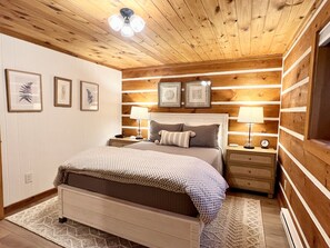 4 Schlafzimmer, Schreibtisch, Bügeleisen/Bügelbrett, Reisekinderbett