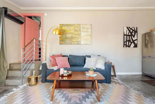 تلفزيون، مكتب