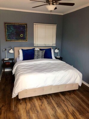 1 bedroom, desk, iron/ironing board, WiFi