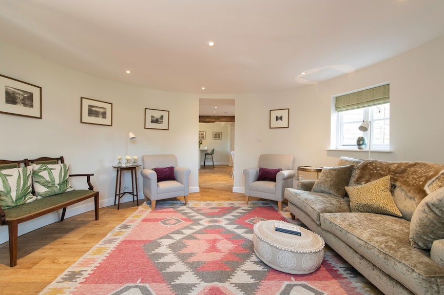 The Hop Kiln And The Hayloft Are Two Unique And Attractive Holiday Lets - Leominster
