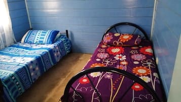 2 habitaciones, escritorio, wifi gratis y ropa de cama