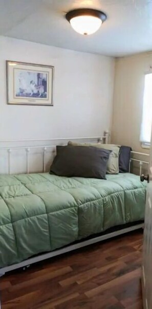 1 bedroom, desk, iron/ironing board, bed sheets