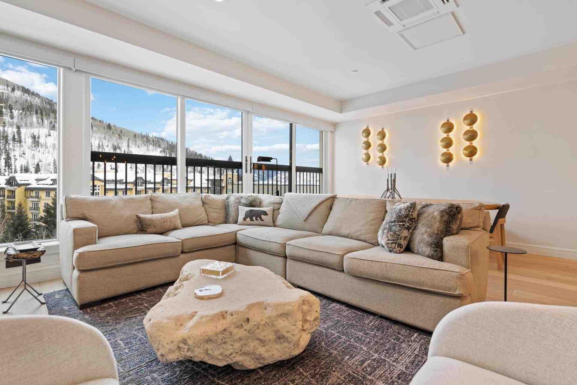 VB | Beautiful 3 BR Condo w/ A/C in Lionshead