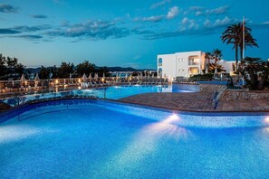 Udendørs pool