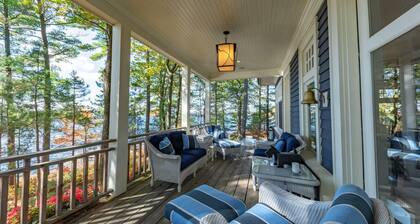 6bdrm, 5 bath island cottage with boathouse & bunkie accommodations! Sunsets!