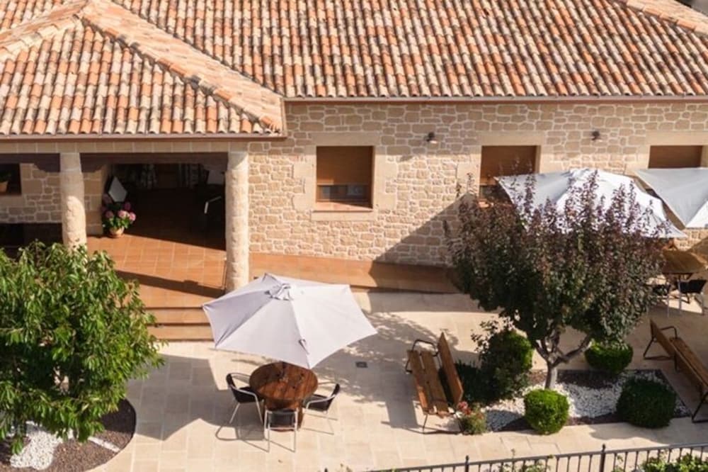Alvaro Rural House (Adapted)