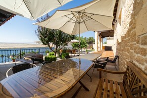 Outdoor dining - Alvaro Rural House (Adapted) (Albares)