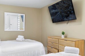 3 bedrooms, iron/ironing board, WiFi