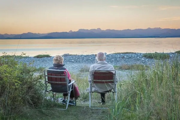 Am Strand, Liegestühle, Strandtücher