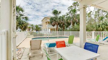 House (Beach Happy) | Exterior