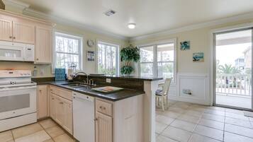 House (Beach Happy) | Exterior