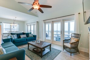 Casa (Beachfront Bungalow) | Exterior