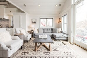 아파트 (Snowflake Villa) | 외관