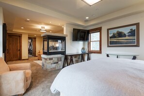 House (Woodside Villa)