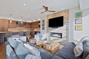 Smart-TV, Kamin