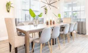 Dining - Dazzling Home with Putting Green at Encore (Kissimmee)