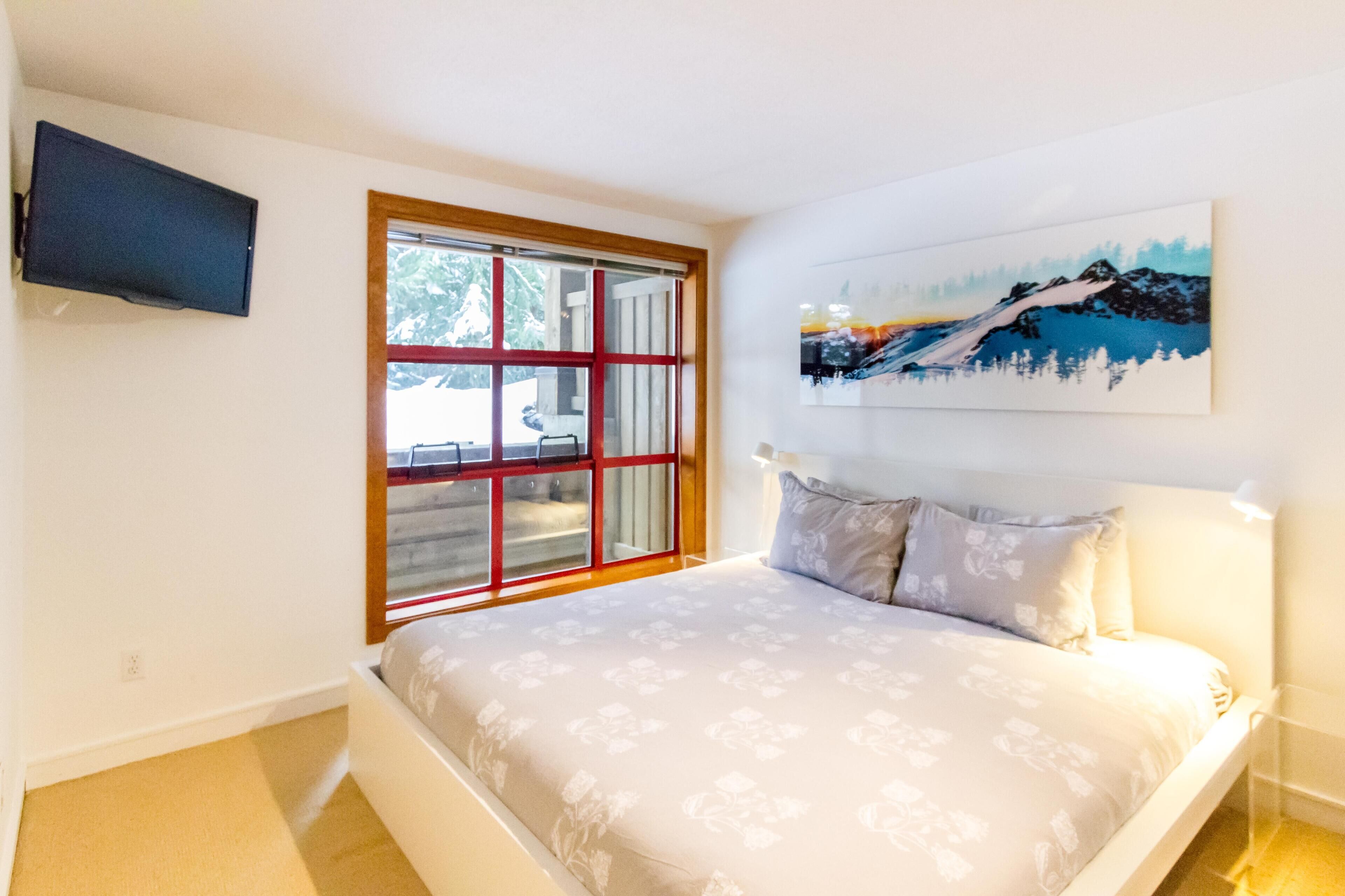 Condo, 1 King Bed (09 The Woods) | 1 bedroom, iron/ironing board, WiFi