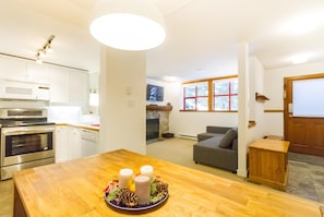 Condo, 1 King Bed (09 The Woods) | Living room | Stereo