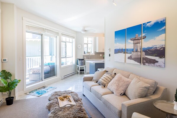 Townhome, Multiple Beds (Panoramic Views from this gorgeous 2 ) | Living area